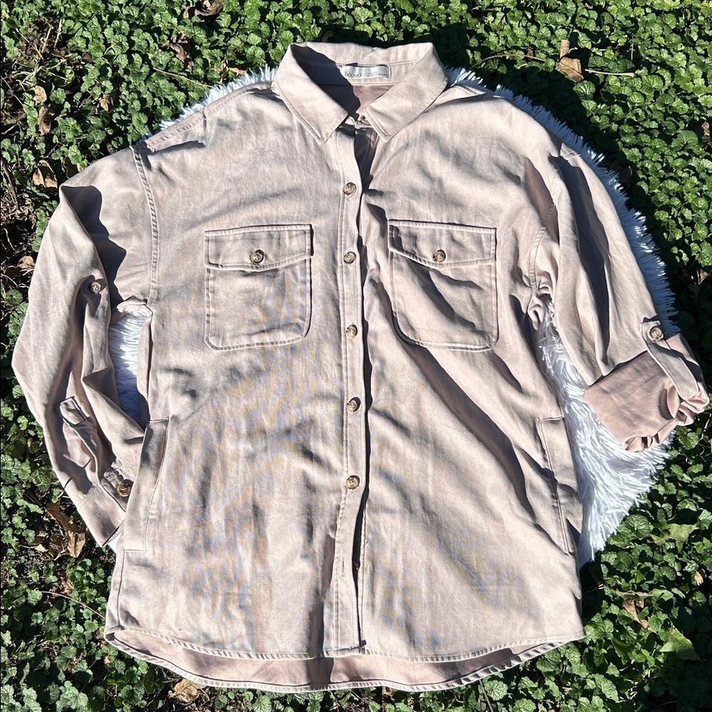 BE COOL Women's Tan Khaki Button Down Shirt with Roll Up Sleeves Size M/L
